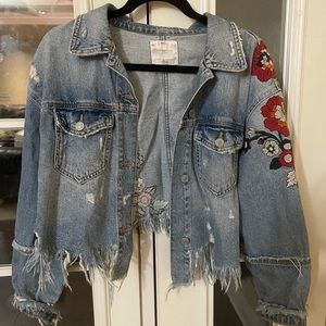 Zara denim jacket 🌹